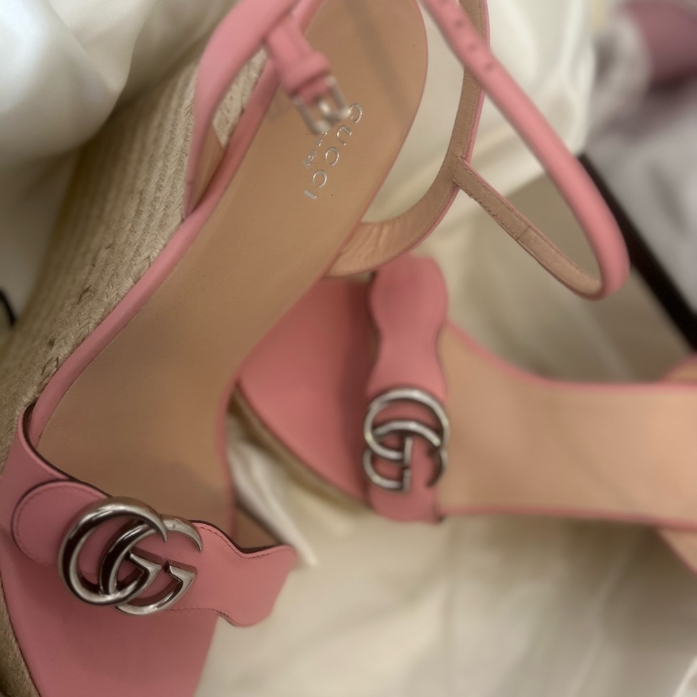 Gucci Pink Wedges